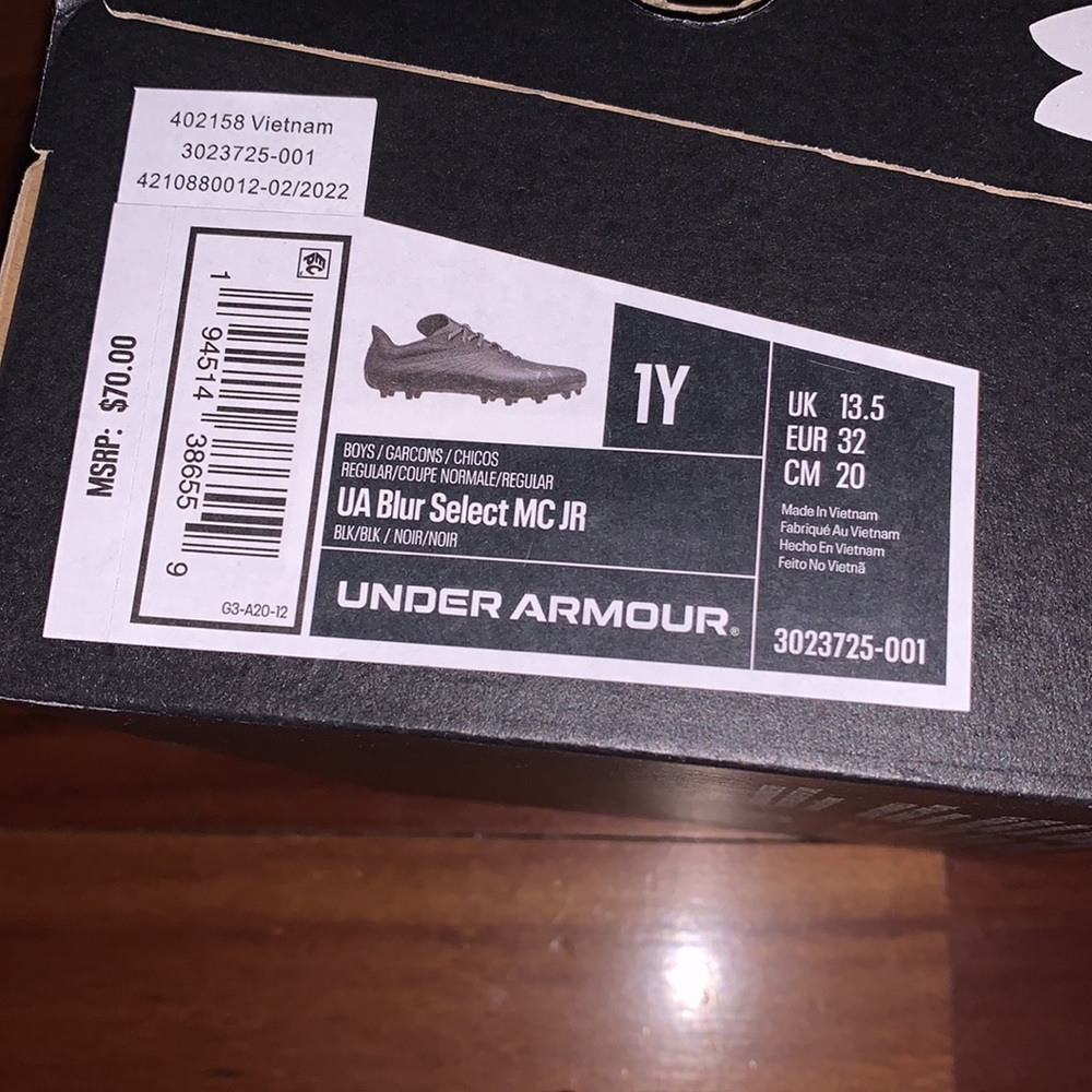 Football Cleats  - Under Armour size 1 Youth
